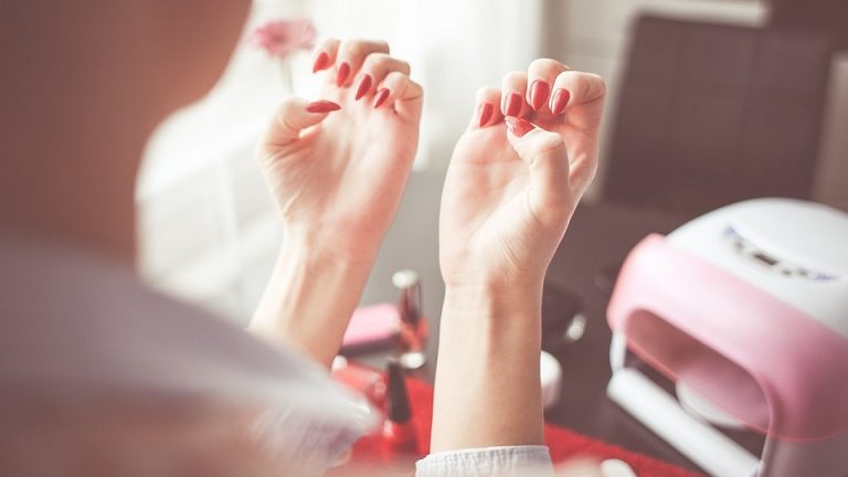 Co trzeba wiedzieć o pilniczkach do paznokci?